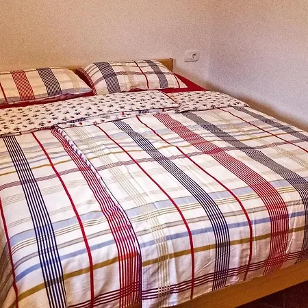 Vineyard Podrzaj Otočec